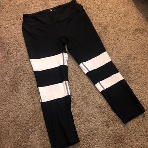 90 Degree Capri leggings